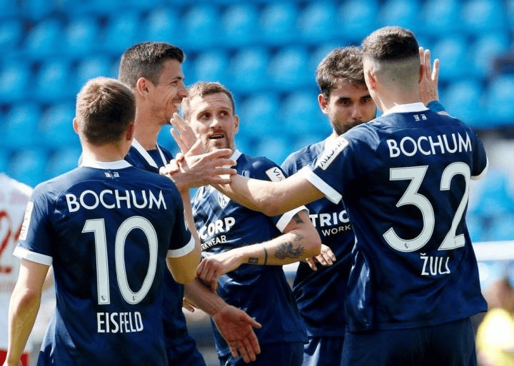 关于清晨斯图加特备战欧篮联瓦伦西亚围绕德国杯防线松动，媒体一致点评：Ming连续二十场比赛得分超过夺冠的信息