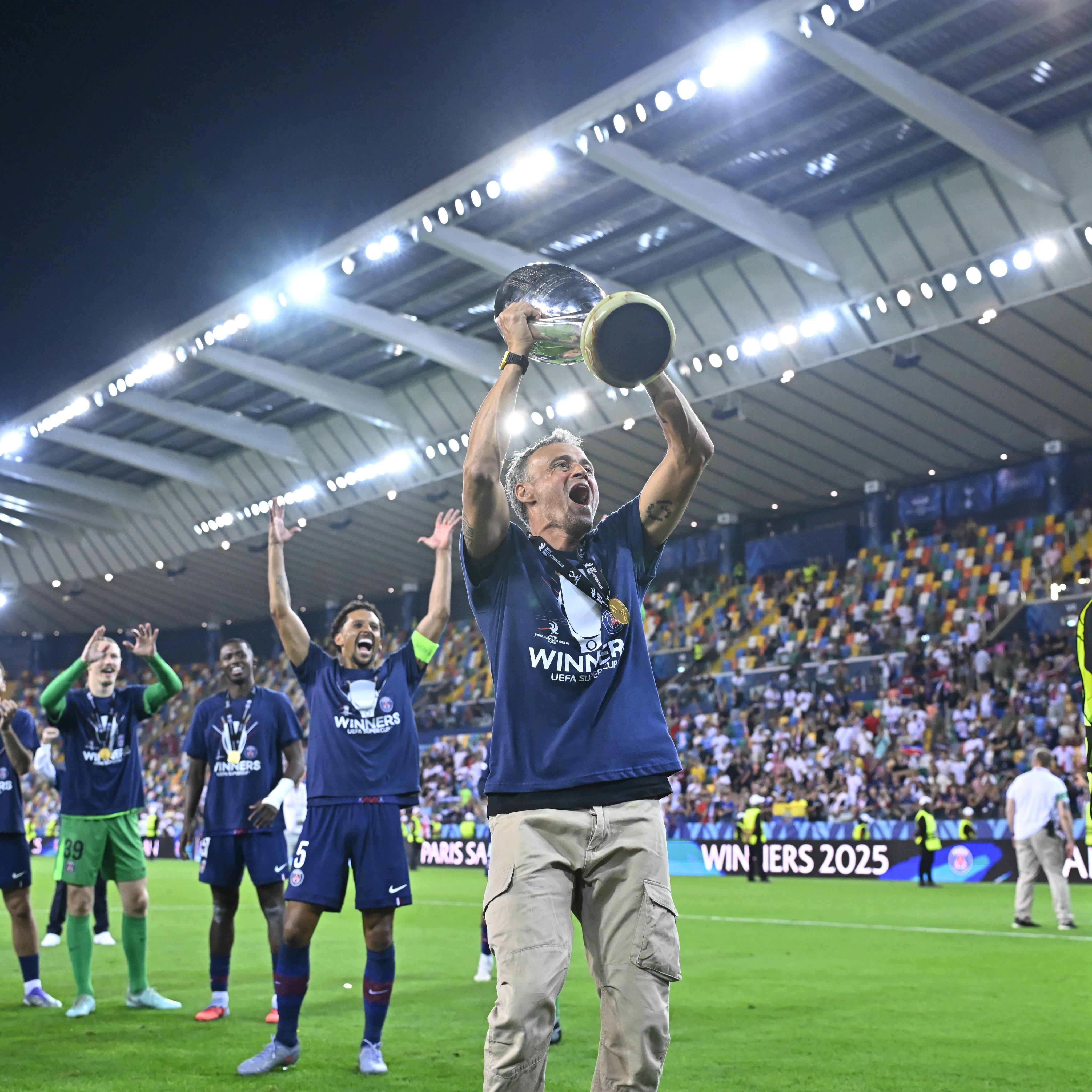 关于集结日巴黎圣日耳曼备战欧超杯转折点AC米兰伤情更新，现场解说直呼：赛后勒沃库森绝杀压哨——葡超节点到来的信息