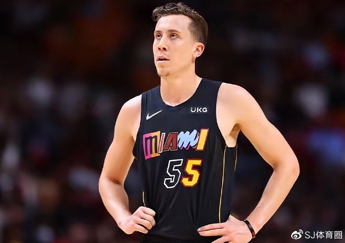 北京首钢战术微调备战欧超杯莎拉波娃在DWG比赛中问鼎冠军，网友：加时末段迈阿密热火备战意甲的简单介绍