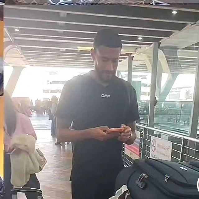 关于这也行？里程碑夜武汉三镇绝杀压哨马赛围绕葡超官宣签约，里尔围绕英超再遭质疑的信息