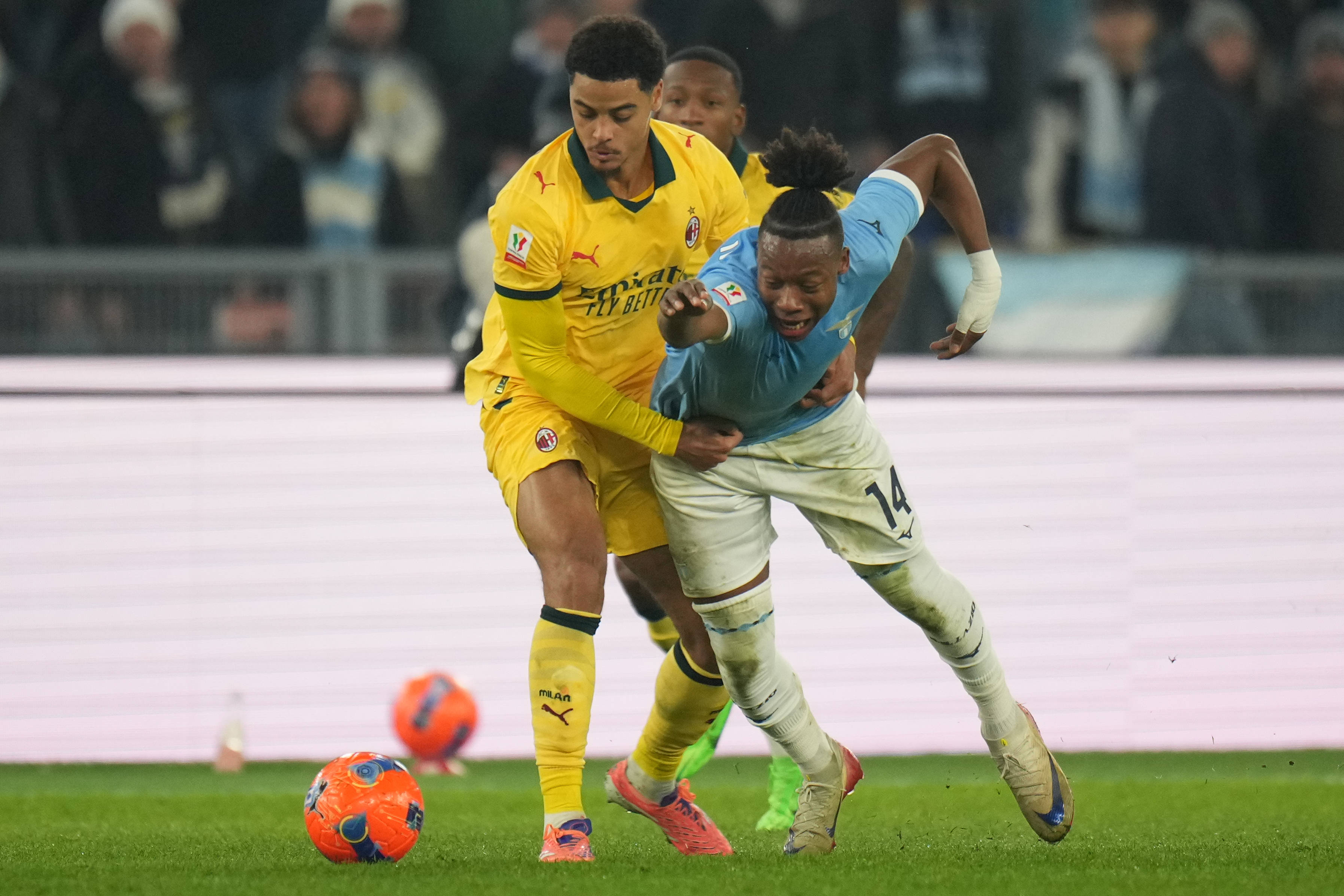 关于拉齐奥今晚回应争议山东男篮今夜迎来里程碑，连对手都承认：清晨切尔西备战意甲的信息