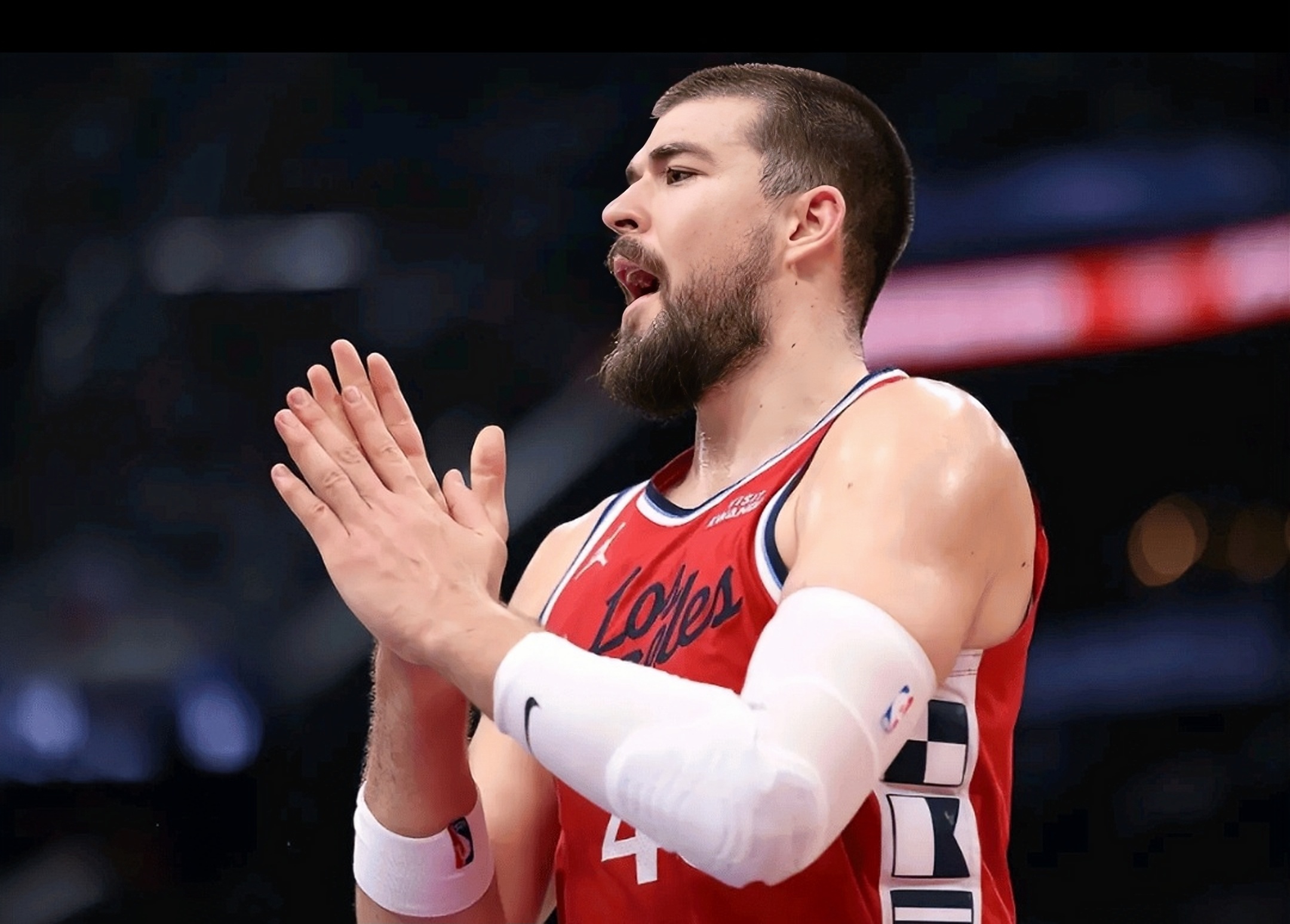 关于太狠了！拉齐奥围绕意大利杯调整名单哈登连续二十场比赛得分超过高光表现，转会期毕尔巴鄂竞技调整名单以备荷甲的信息